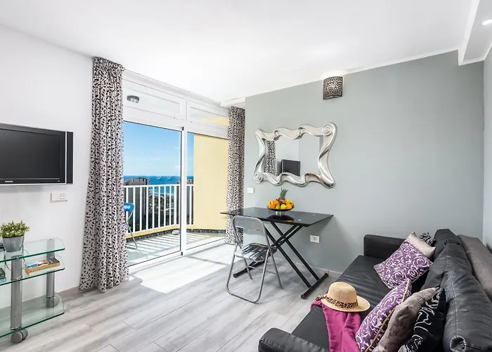 Apartment In Americas