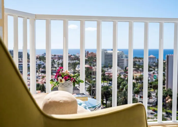 In Americas Apartament *