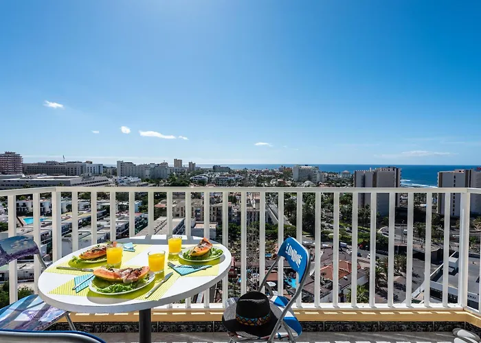 In Americas Apartament *